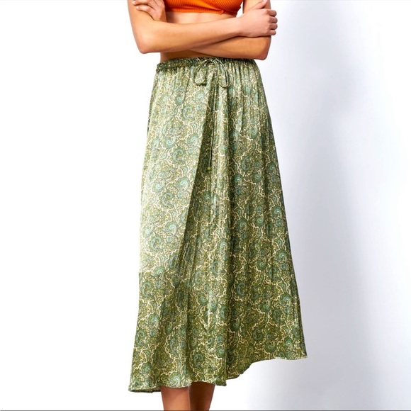 Zara Dresses & Skirts - zara satin printed peasent boho drawstring maxi skirt